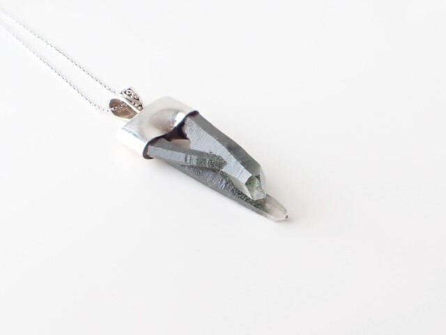 ガネーシュヒマール水晶ペンダントトップ