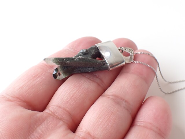 ガネーシュヒマール水晶ペンダントトップ