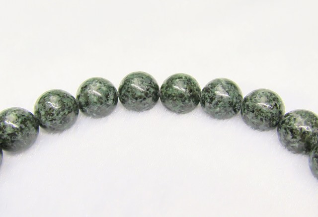 プレセリブルーストーン