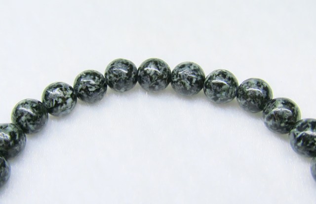 プレセリブルーストーン