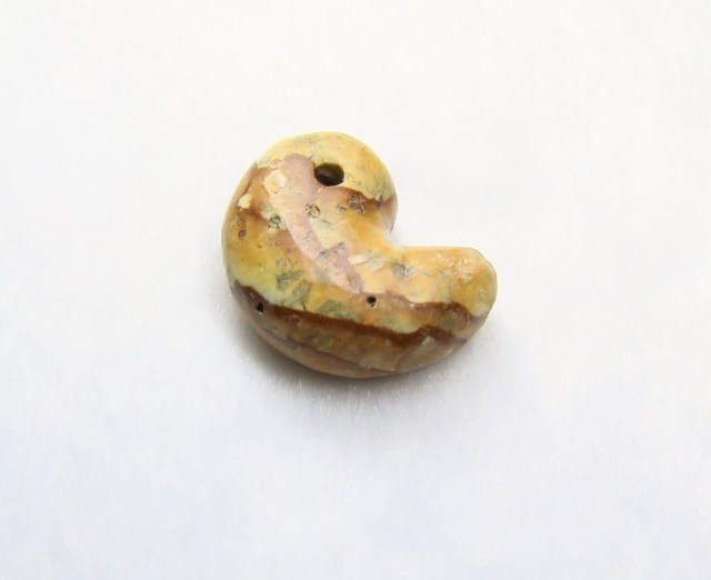 HG0012 【希少】 新潟県糸魚川産 姫川薬石 勾玉