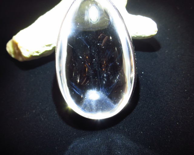 ブルーラダークォーツ