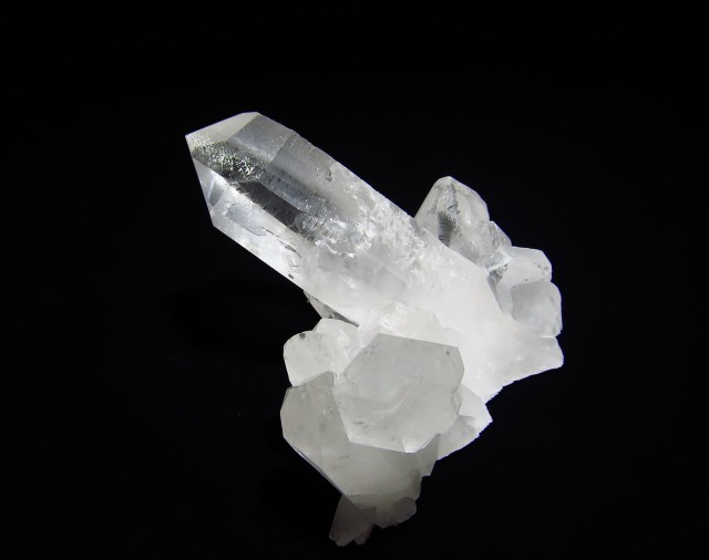 トライゴーニッククォーツ