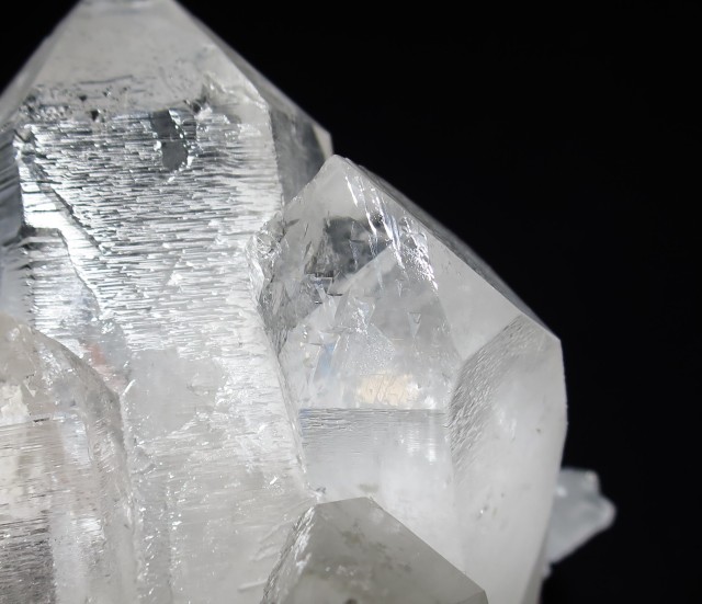 トライゴーニッククォーツ