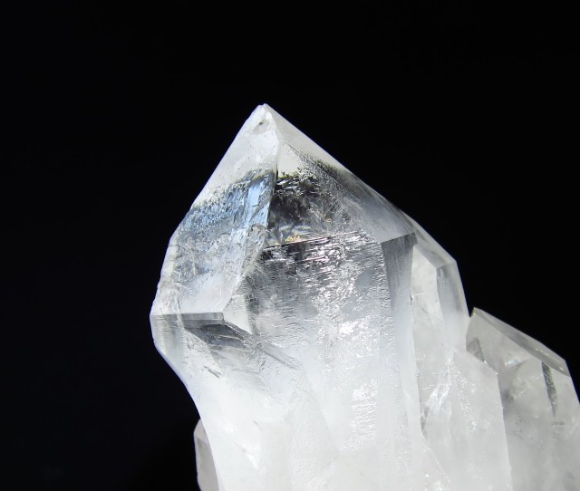 トライゴーニッククォーツ