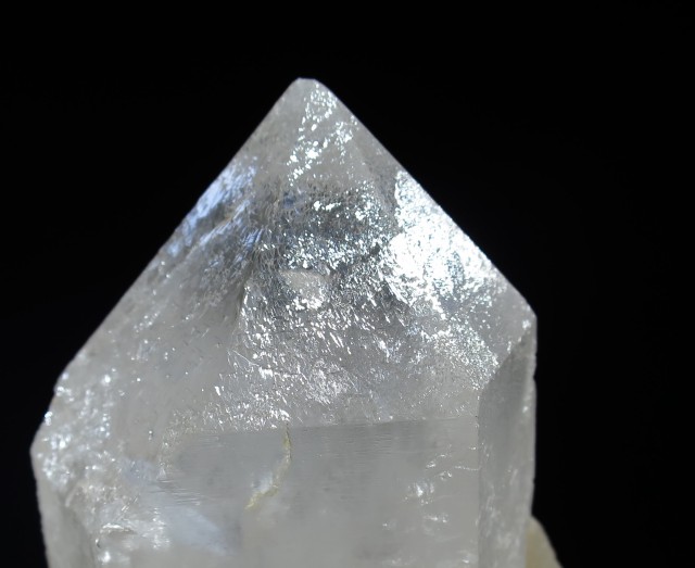 トライゴーニッククォーツ