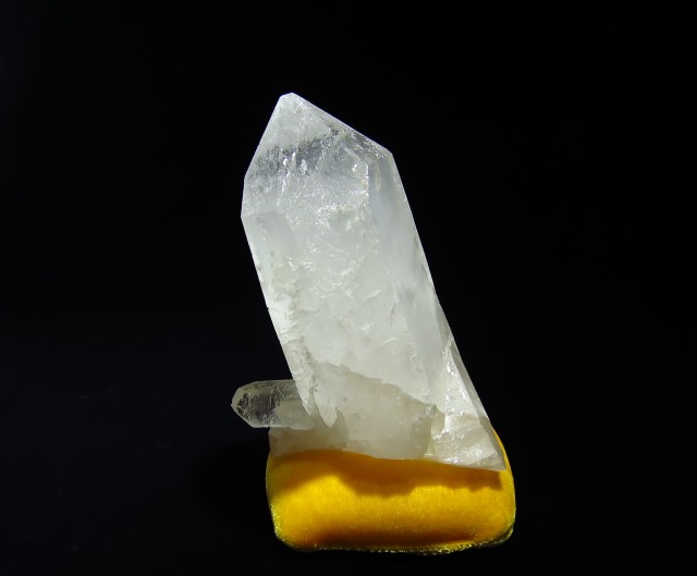 トライゴーニッククォーツ