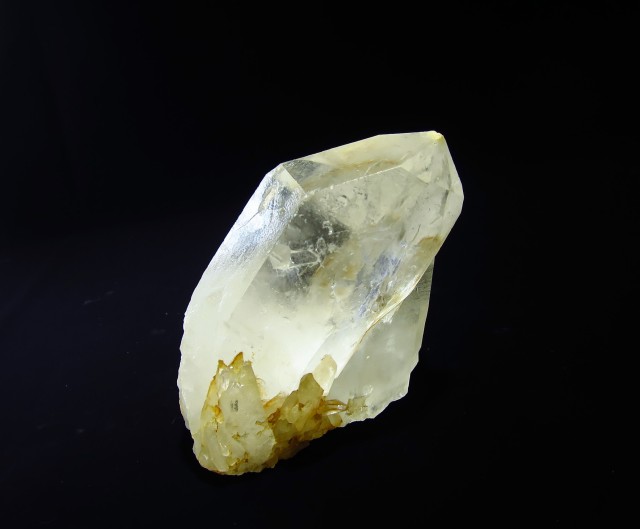 トライゴーニッククォーツ