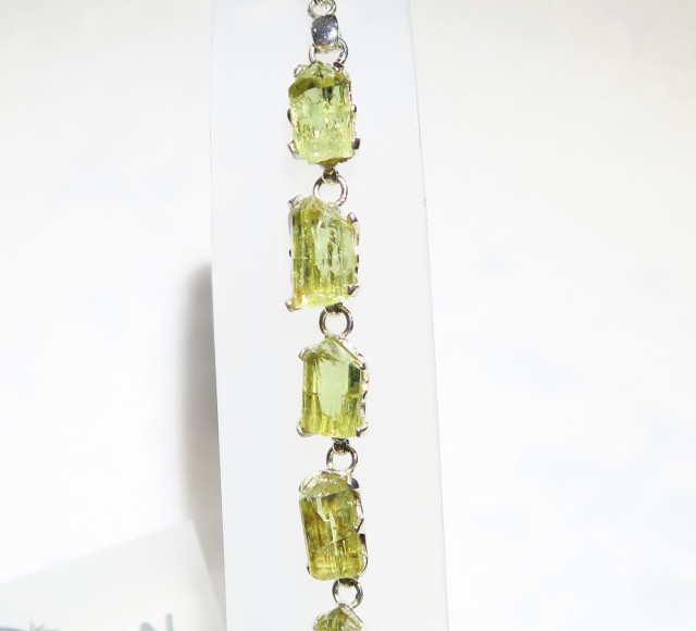 スターボーン　ジュエリー　グリーンアパタイト