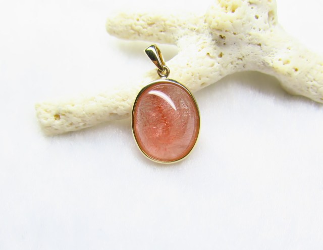 SU0040 【限定価格】 カザフスタン産 ストロベリークォーツ ペンダント
