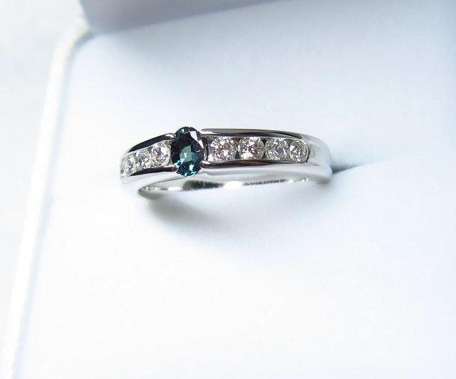 アレキサンドライト