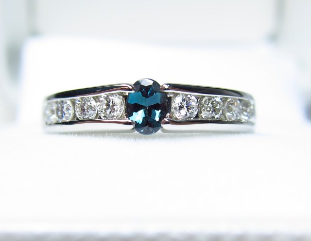 アレキサンドライト