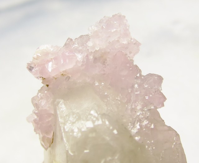 ローズクォーツ　結晶