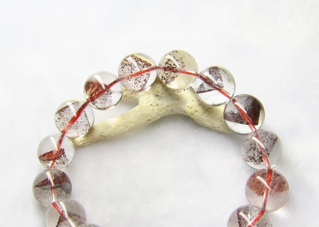 レッドファントムクォーツ